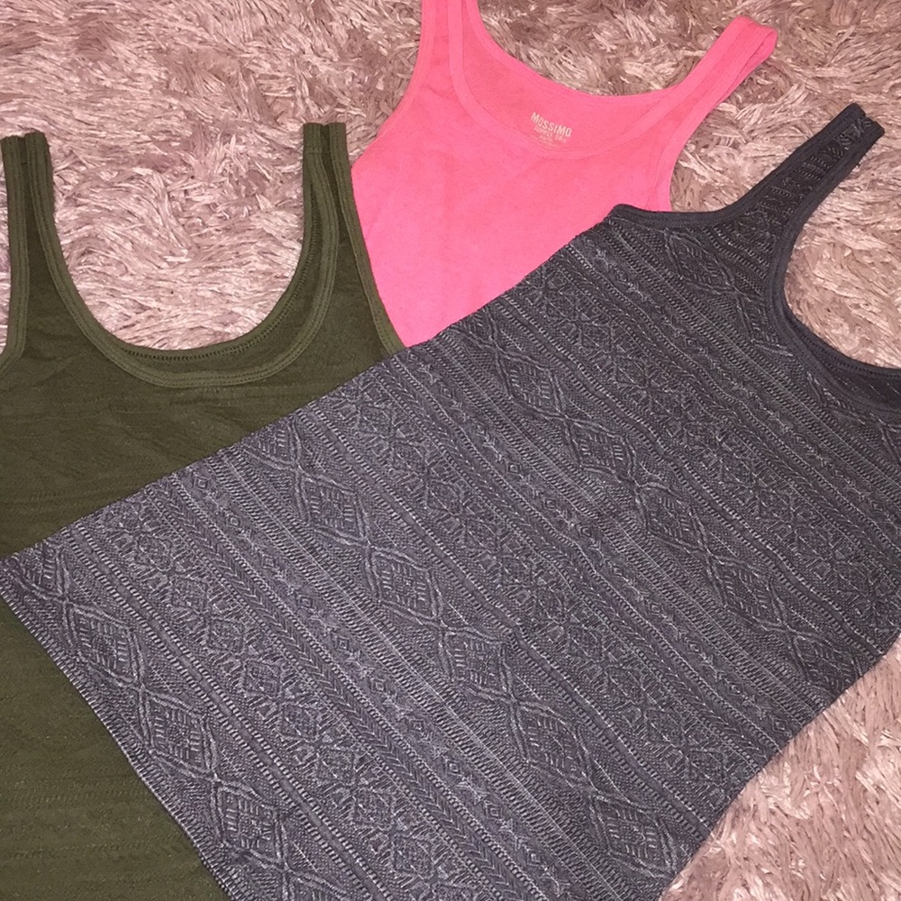 3 Tank Tops 🌈